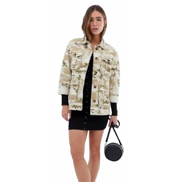 Bershka Biege Camo Utility Jacket EUC - Picture 2 of 7